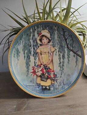 1077 Edwin M Knowles China Co. Numbered Plate 1986 "Easter"